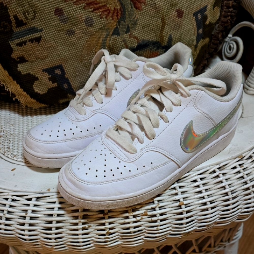 Nike Tennis Shoes